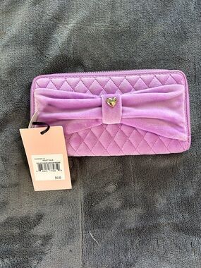 Juicy Couture Quilted Bow Zip Wallet - Lavender Pink